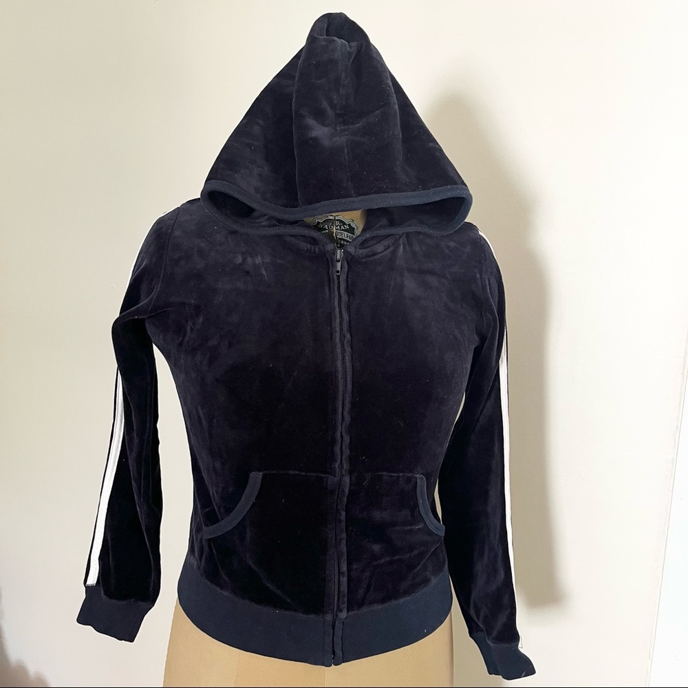 Vintage Coolwear USA Women’s Velour Zip Front Hoodie  Size Medium
